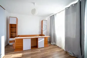 Casa 4 camere in Nojorid - imagine 8