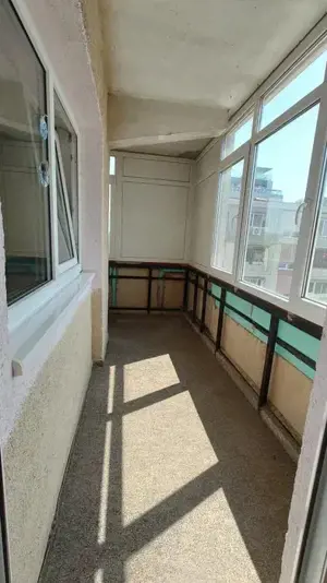 Apartament 2 camere decomandate, etaj 3 in zona Iulius Mall - imagine 6