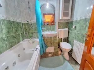 Apartament 2 camere decomandate, zona Mioritei-Bacau - imagine 5