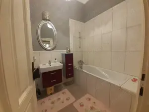 Zona Neptun. Complet Amenajat. Mobilat si Utilat. ideal investitie - Posibilitate preluare Chirias  - imagine 15