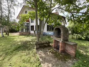 Vilă  cu Vedere si acces  la Lac Snaov–  visul tău din Izvorani