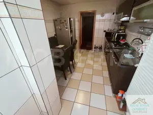 Apartament 4 camere Centru, partial mobilat - imagine 3