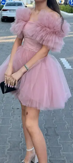 Rochie ocazie, culoarea roz.