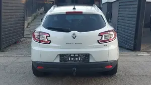 Renault Megane Bose 2012 1.5 dci 110 cp Navigatie Camera Carlig remorcare Scaune încălzite Euro 5 - imagine 2