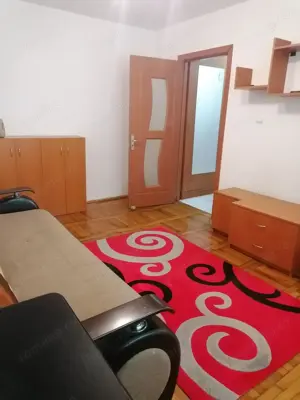 Garsoniera mobilata si utilata clima Girocului - imagine 2