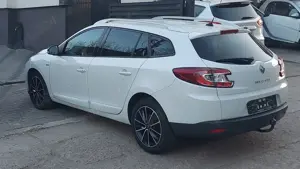 Renault Megane Bose 2012 1.5 dci 110 cp Navigatie Camera Carlig remorcare Scaune încălzite Euro 5 - imagine 6