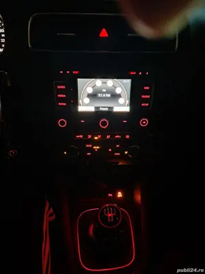  Vând Volkswagen jetta    - imagine 2