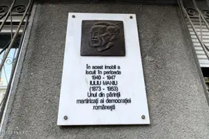 Ultracentral - Pta Rosetti, 3 camere, 93 mpu, etaj 1, cladire istorica - imagine 4