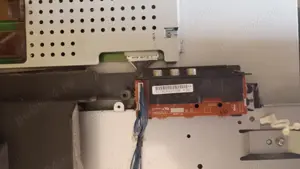 Componente module functionale pt service TV - Panasonic La Vieta TX-32LE8PA & IPRS Baneasa - imagine 2