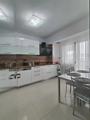 3 camere - Bloc 2009 - 8 min Metrou Eroii Revolutiei - 115 mp - imagine 9