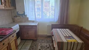 Vand garsoniera cu 2 camere in Deva, zona Gojdu (str. Viitorului), etaj 3, mobilat