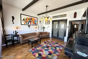 B-dul Carol I, 94 mp utili, stradal, etaj 6 din 7, amenajat, 2 bai