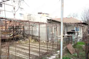 Gara - Spitalul CFR - Str. Scolii, casa din caramida, teren 380 mp! - imagine 8