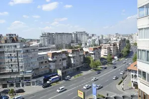 Centru - Apartament 4 camere - 103 mp, 3 balcoane, loc de parcare! - imagine 10