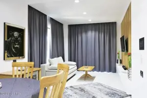 Sea On - Mamaia Nord, 3 camere, etajul 1, terasa cu vedere la mare! - imagine 9