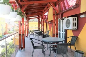 Mamaia Nord - Langa Mare, pensiune la cheie, 11 camere, 9 bai! - imagine 19