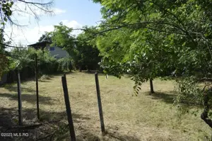 Suseni - Teren intravilan cu casa batraneasca, plan, suprafata 4700 mp - imagine 11