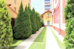 Mamaia Nord - Langa Mare, pensiune la cheie, 11 camere, 9 bai! - imagine 5