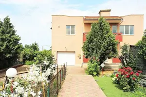 Ovidiu - Str. Nationala, Vila P+1E, teren 1094 mp, vedere la lac! - imagine 5