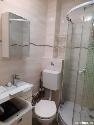 garsoniera zona Umt  - imagine 2