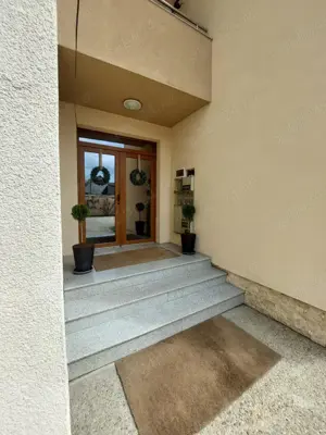 Vânzare apartament elegant , Cartier Micălaca  , locuri parcare curte - imagine 2