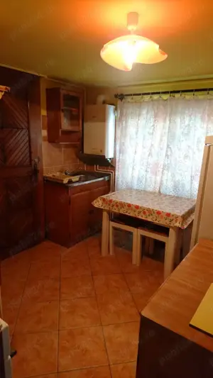 Închiriez casă cu 1 cameră - imagine 4