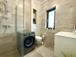 Vila moderna- 4 camere- cu piscina, complet mobilata si utilata - Sag - imagine 8