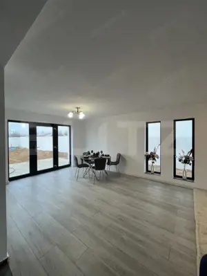 Casa P+1 cu un design deosebit, zona Metro - imagine 5