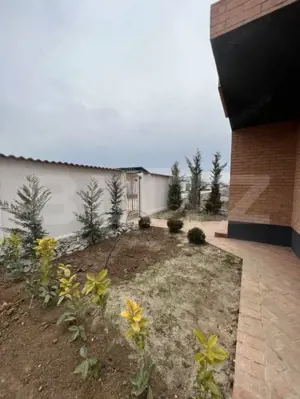 Casa P+1 cu un design deosebit, zona Metro - imagine 3