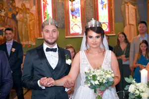 DJ botez 1000 RON cameraman nuntă fotograf cununie cabină foto arcadă de baloane fum dansul mirilor  - imagine 2