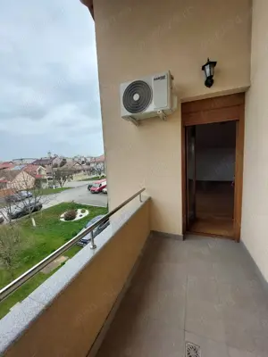 Vânzare apartament elegant , Cartier Micălaca  , locuri parcare curte - imagine 13