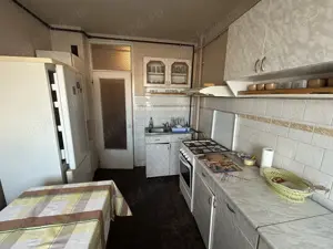 Vand apart.4 cam.st.117 mp,situat in Aradul-Nou,et.1 din 4,cu termoteca - imagine 11