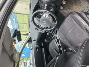 Dezmembrez Nissan Qashqai +2 1.6dci - imagine 2