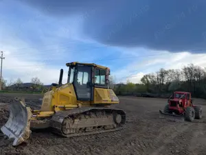 Inchirieri utilaje | buldozer | excavator | betoniera 4x4 | camion 4x4  - imagine 2