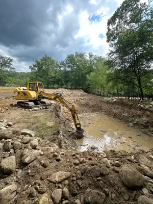 Inchirieri utilaje | buldozer | excavator | betoniera 4x4 | camion 4x4  - imagine 3