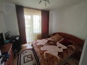 Str. Florilor (ultracentral)   ap. 2 camere, decomandat, renovat in 2023 - imagine 3