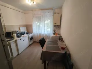 Str. Florilor (ultracentral)   ap. 2 camere, decomandat, renovat in 2023 - imagine 2