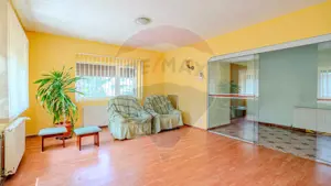 Vila rezidential/  gradina de vis/sera/ panouri/ Sanpetru! - imagine 5