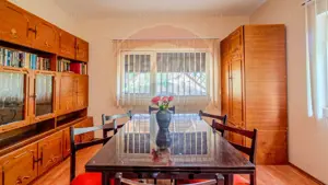 Vila rezidential/  gradina de vis/sera/ panouri/ Sanpetru! - imagine 11