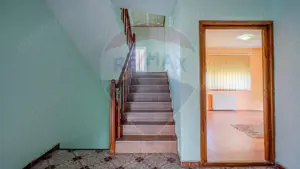 Vila rezidential/  gradina de vis/sera/ panouri/ Sanpetru! - imagine 19