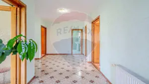 Vila rezidential/  gradina de vis/sera/ panouri/ Sanpetru! - imagine 13