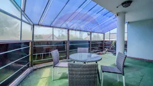 Vila rezidential/  gradina de vis/sera/ panouri/ Sanpetru! - imagine 17