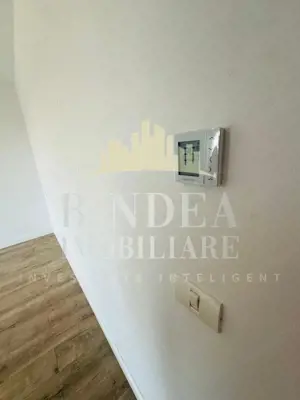 Casa finisaje de inalta calitate, 144mp utili, 350mp teren Giarmata - imagine 11