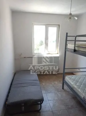 Garsoniera  renovata, 12 mp cu baie proprie, etajul 1, zona Sagului - imagine 2