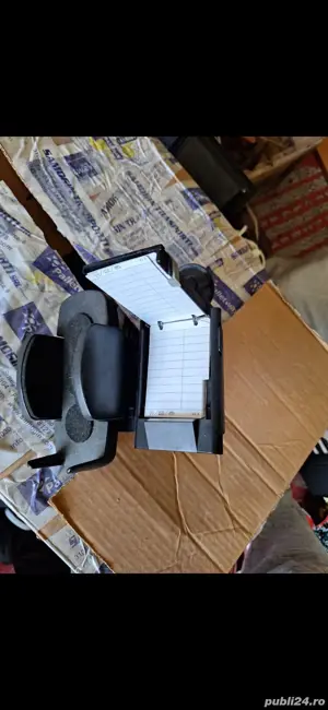 Suport auto cu agenda si bec pentru celular