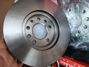 Vând discuri și plăcuțele de frana