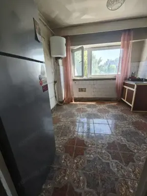 Apartament de vanzare, cu 3 camere spațios, etaj 1, zona Parcul Mara - imagine 4