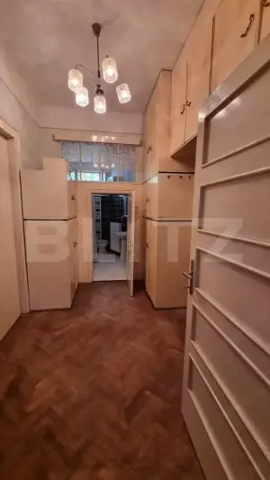 Apartament 2 camere, decomandat, 72 mp, zona ultracentrala - imagine 8