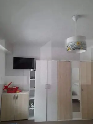 Blitz va ofera spre vanzare casa cu 3 camere in Curtici - imagine 11 Blitz va ofera spre vanzare casa cu 3 camere in Curtici - imagine 11