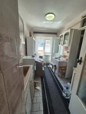 Vand apartament 3 camere Piata Sud - imagine 3